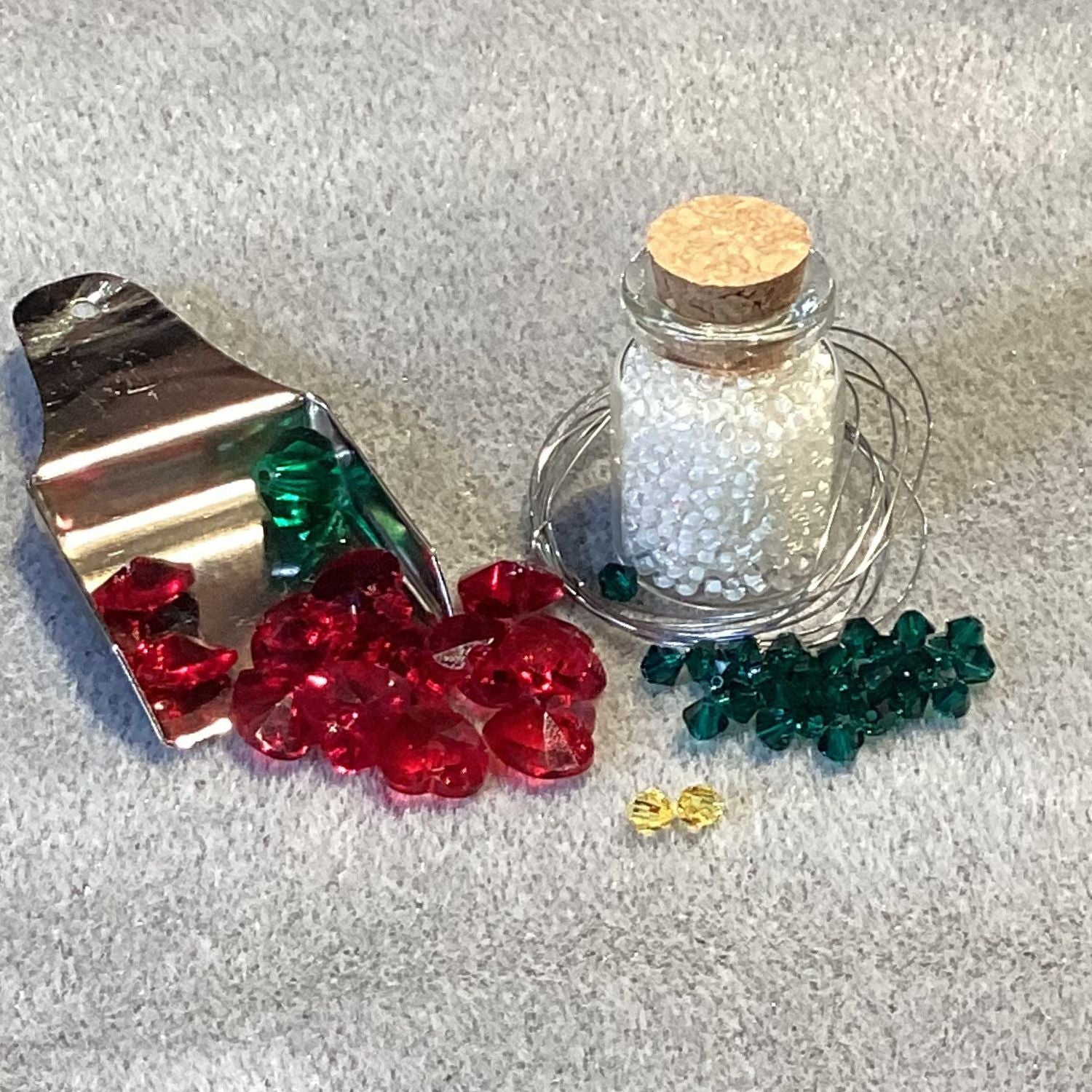 🌺 Light Siam Pretty Poinsettia Crystal Creation Kit – Blooming Holiday Sparkle!  🌺