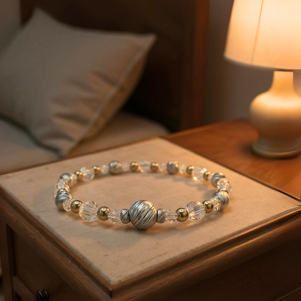 Glistening Gold Bracelet Kit